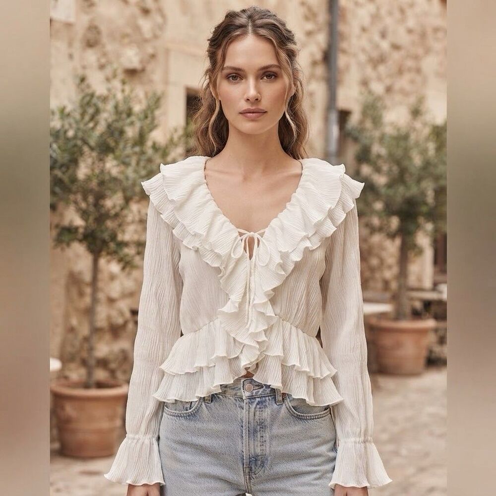NWT House Of Harlow Ruffle Blouse sz M Cream Peasant Victorian Cottagecore Boho